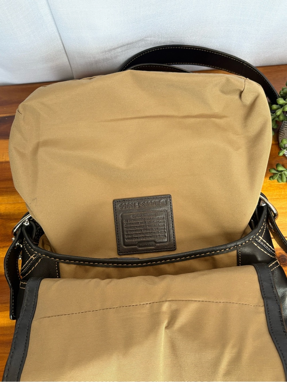 Coach Bleecker Large Leather Flap Crossbody / Shoulder Bag - M0893-F13355 - 2008 - Picture 9 of 13